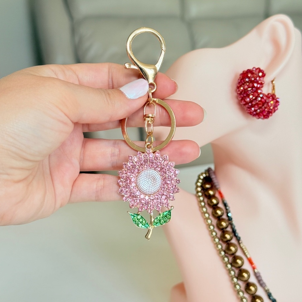 Pink and Green Crystal Sunflower Keychain - Picture 4 of 7